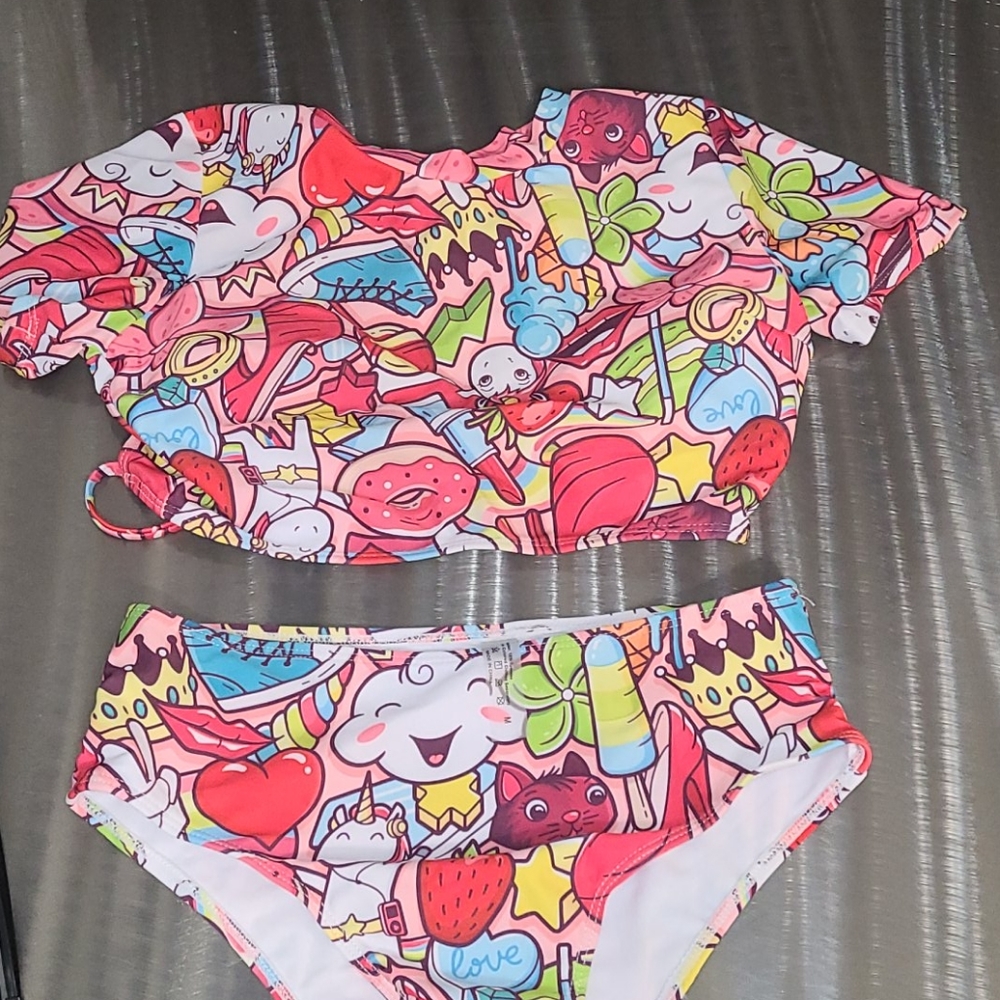 GRAFFITI HIGHWAIST CROP SWIMSUIT